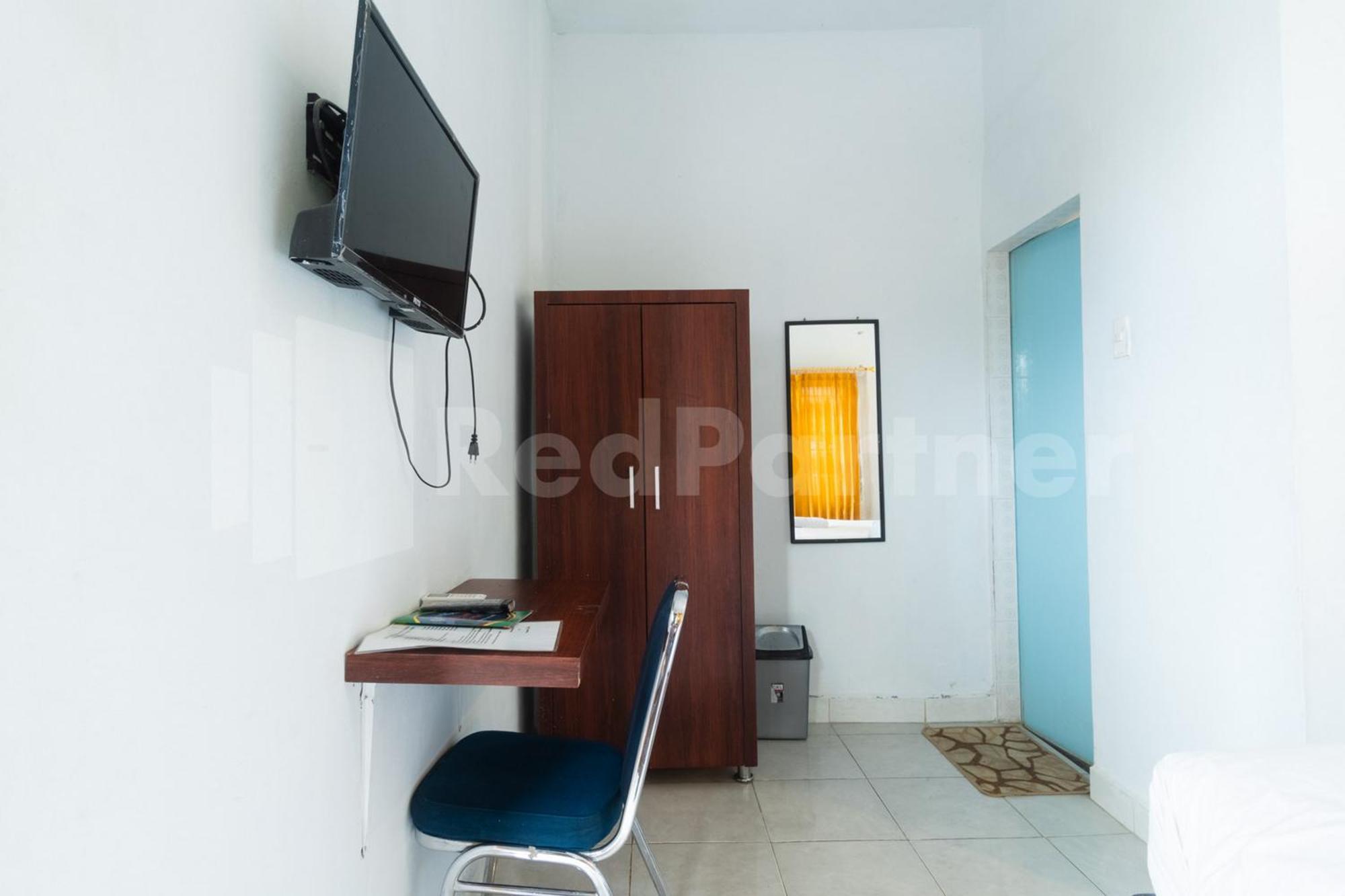 Teratai Guesthouse At Rs Adam Malik Medan Mitra Reddoorz Exterior photo