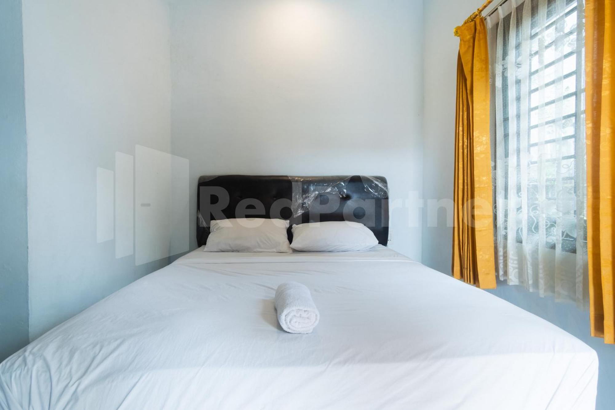 Teratai Guesthouse At Rs Adam Malik Medan Mitra Reddoorz Exterior photo